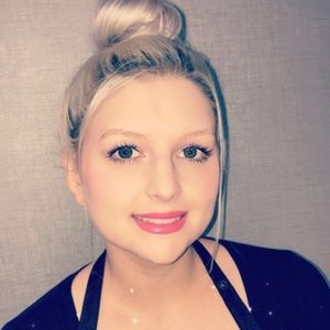 Meet your Posher, Lexi